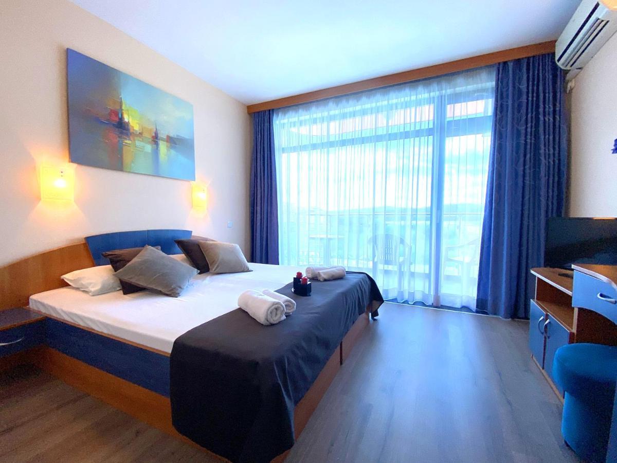 Hotel Penelope Primorsko Buitenkant foto