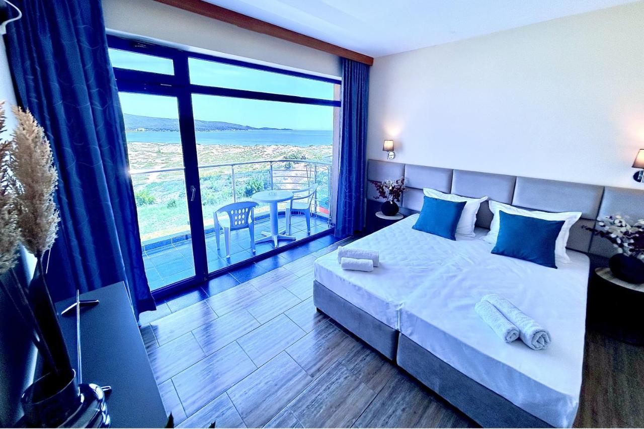 Hotel Penelope Primorsko Buitenkant foto