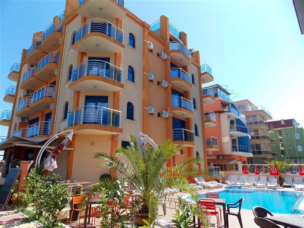 Hotel Penelope Primorsko Buitenkant foto
