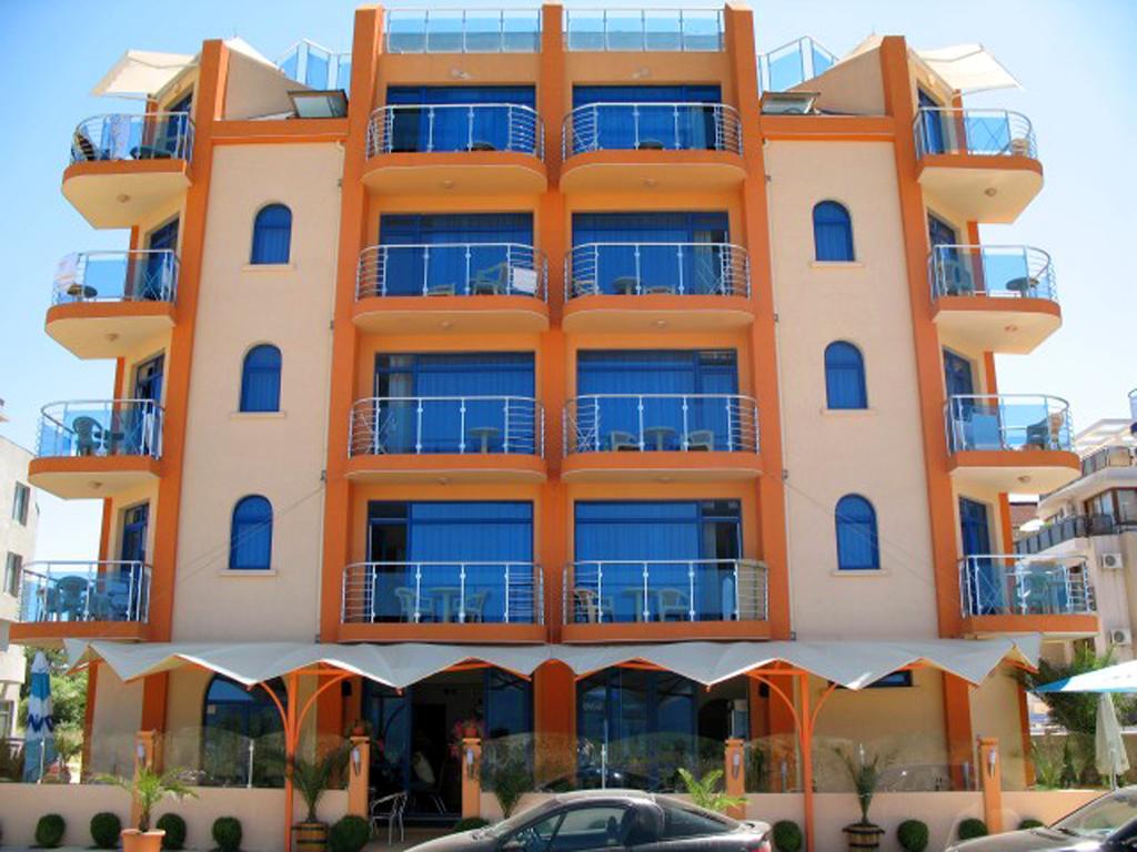 Hotel Penelope Primorsko Buitenkant foto