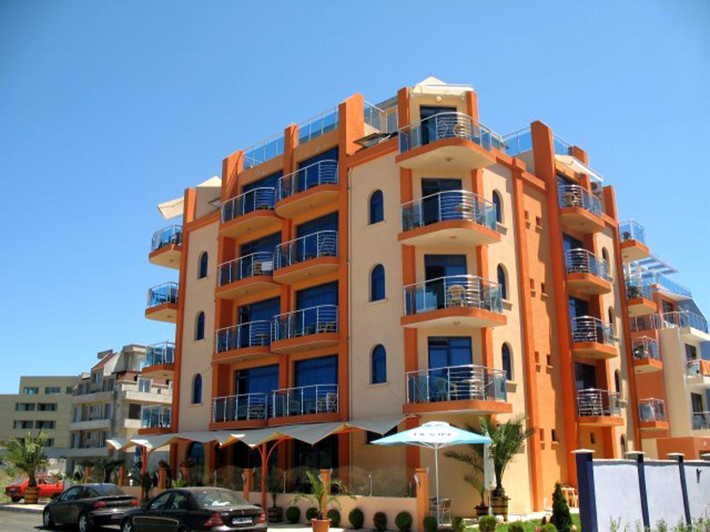 Hotel Penelope Primorsko Buitenkant foto